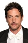 Simon Rex isDave