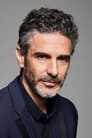 Leonardo Sbaraglia isDavid Samarás 