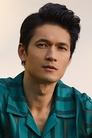 Harry Shum Jr. isMagnus Bane